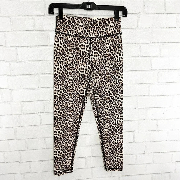 Zyia Active Leopard Print Ruched Butt Cropped Leggings Women's Size 6/8 - Picture 1 of 7